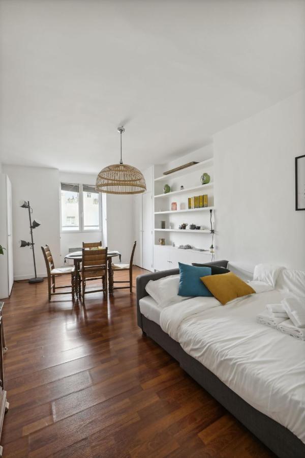 Le Marais - Place Des Vosges City Studio パリ エクステリア 写真